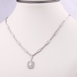 Kleu Necklace