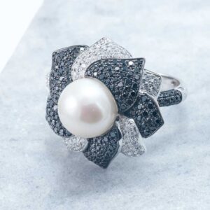 Vernia Ring