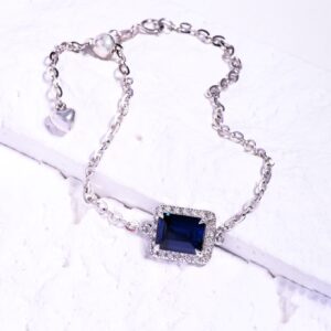Tu Es Aurora Bracelet