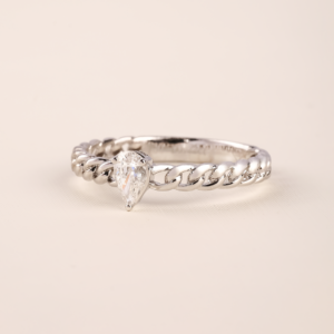 Laria Ring