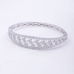 Gerabe Bangle