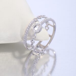 Ava Ring