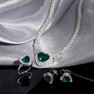Zaie Necklace